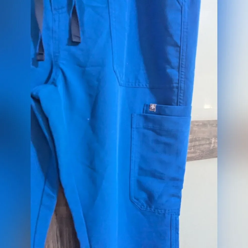 Figs men's cairo cargo Scrub Pants size XL